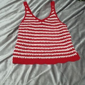 Red and White knitted crop top